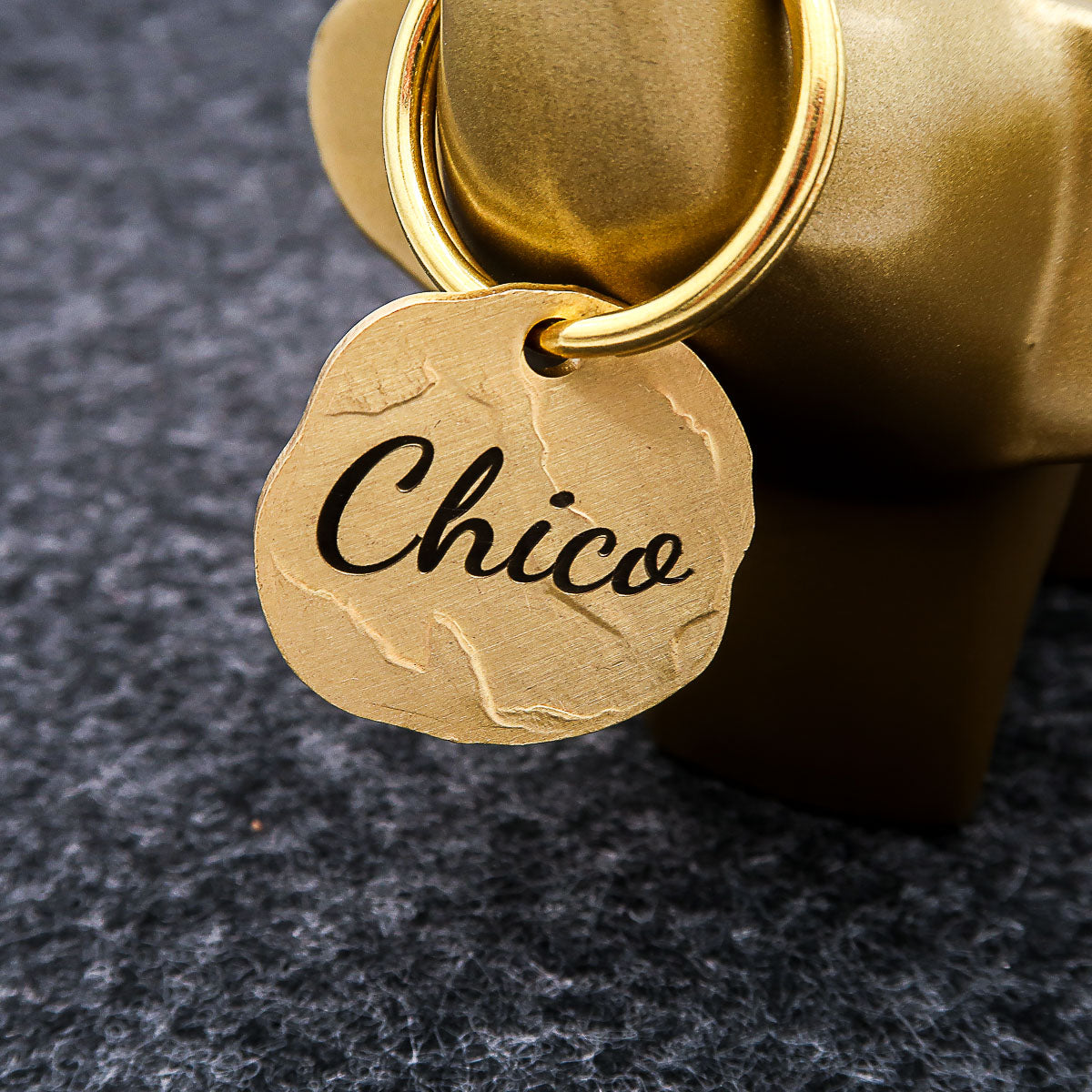 Extravagante Vintage Hundemarke mit Gravur personalisiert, Material Messing, 25mm