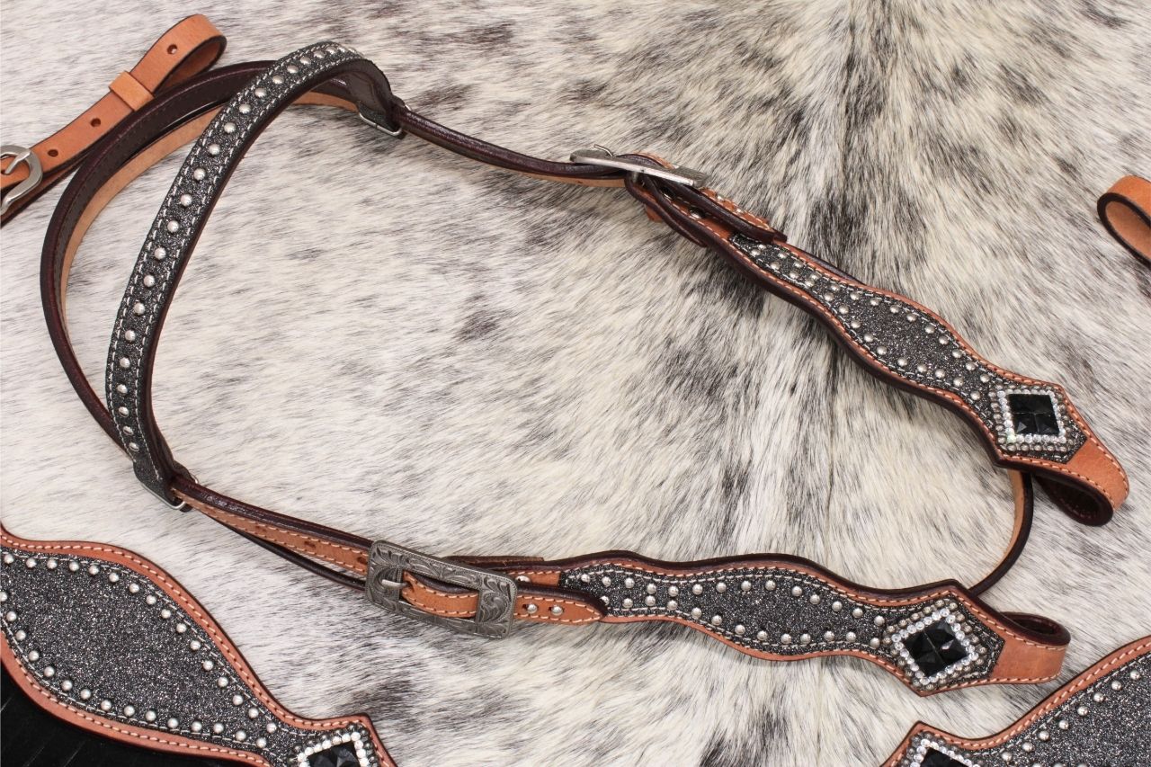 Glitzer Showtrense silber mit Vorderzeug und Fransen, Set aus Vorderzeug und Westerntrense,