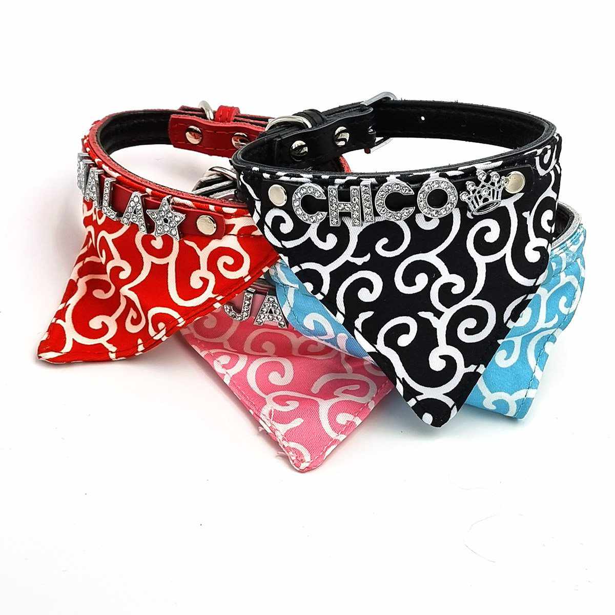 Hundehalstuch mit Namen und Hundehalsband aus echtem Leder. Besetzt mit glitzer Strass-Buchstaben