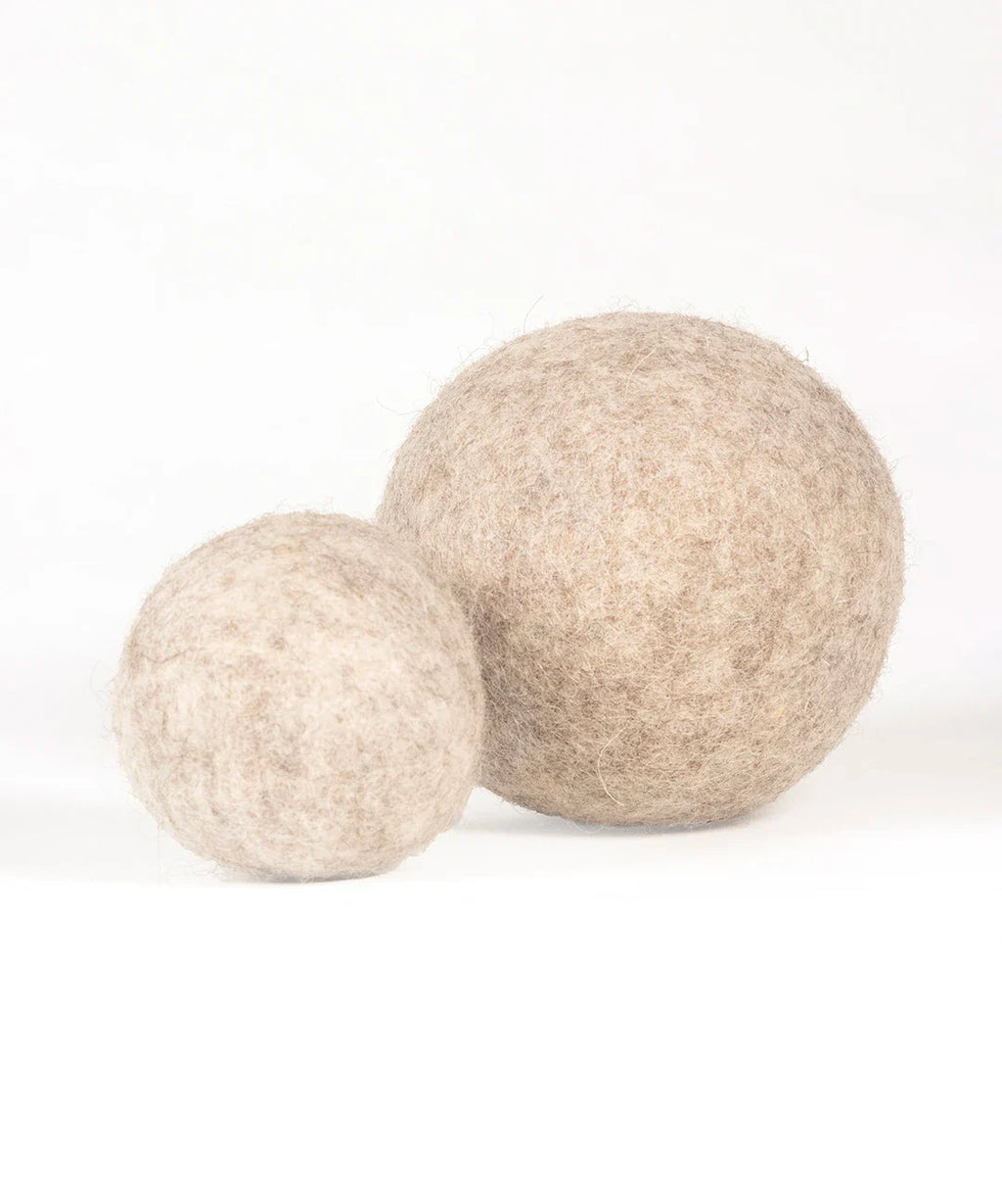 BUDDY. Hundespielzeug aus Wollfilz "Ball" - TierVita