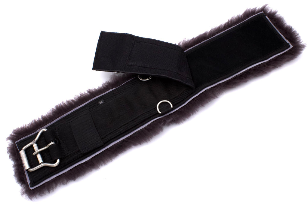Western Sattelgurt mit echtem Lammfell braun,